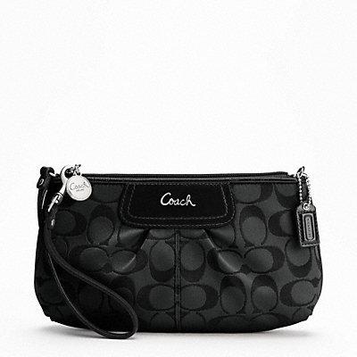 100 original coach signature sateen large wristlet 47525 black others end time 10 29 2012 100 original coach signature sateen large wristlet 47525 black others end time 10 29 2012