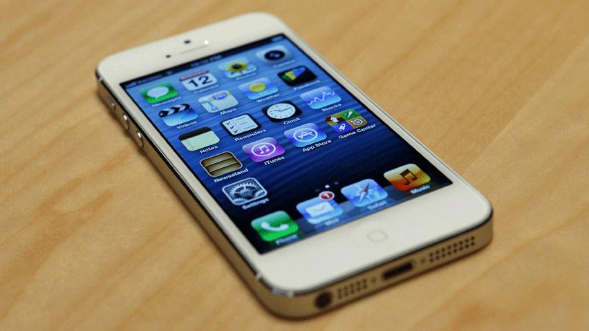 USED - Apple iPhone 5 , i5 16GB ( White  Black Color ) - RM1850