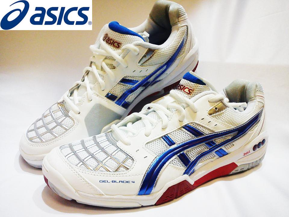 asics badminton shoes price