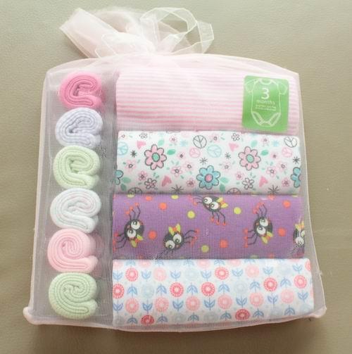 BAJU BABY GIFT SET (SHIRTS & HANDKERCHIEF) UNTUK 3 MONTHS BABY!!! BAJU BABY GIFT SET (SHIRTS & HANDKERCHIEF) UNTUK 3 MONTHS BABY!!!
