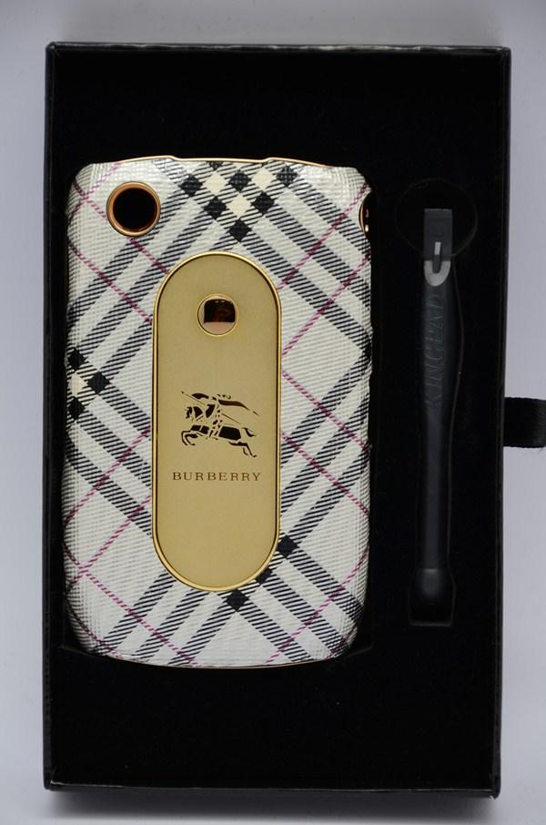 Burberry Blackberry Case