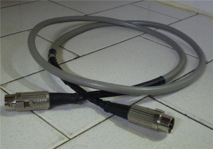 DELTRON U.K. SNAIC interconnect cable 1.0m 4-pin to 4-pin DIN for Naim DELTRON U.K. SNAIC interconnect cable 1.0m 4-pin to 4-pin DIN for Naim