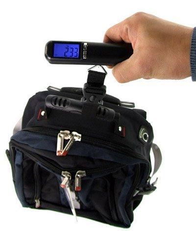 digital-luggage-scale-blue-lid-display-c