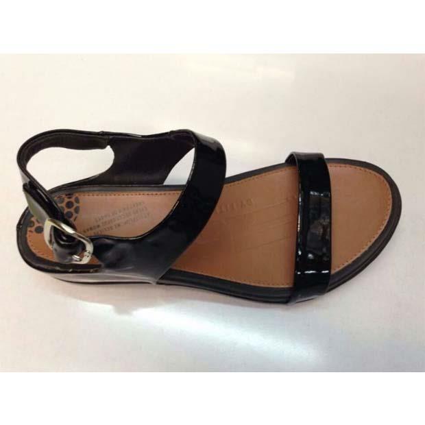 female fitflop sandals