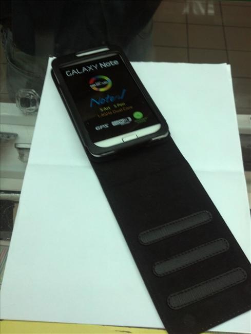 galaxy-note-piercedan-pouch-cross-skin-1201-13-networkmobile@7.jpg
