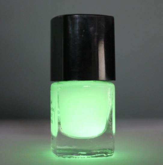 Dark Nail Polish. Glow in the Dark Nail Polish