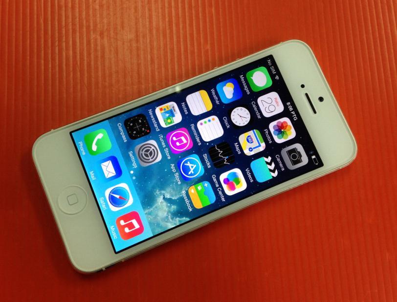 IPHONE 5 32GB USED RM899 GOOD WORKING