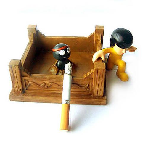 Bruce Lee Series Ashtray - Defend From Enemy Bruce Lee Series Ashtray - Defend From Enemy