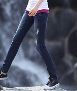 Korean Slim jeans worn feet (AEK0231) Korean Slim jeans worn feet (AEK0231)