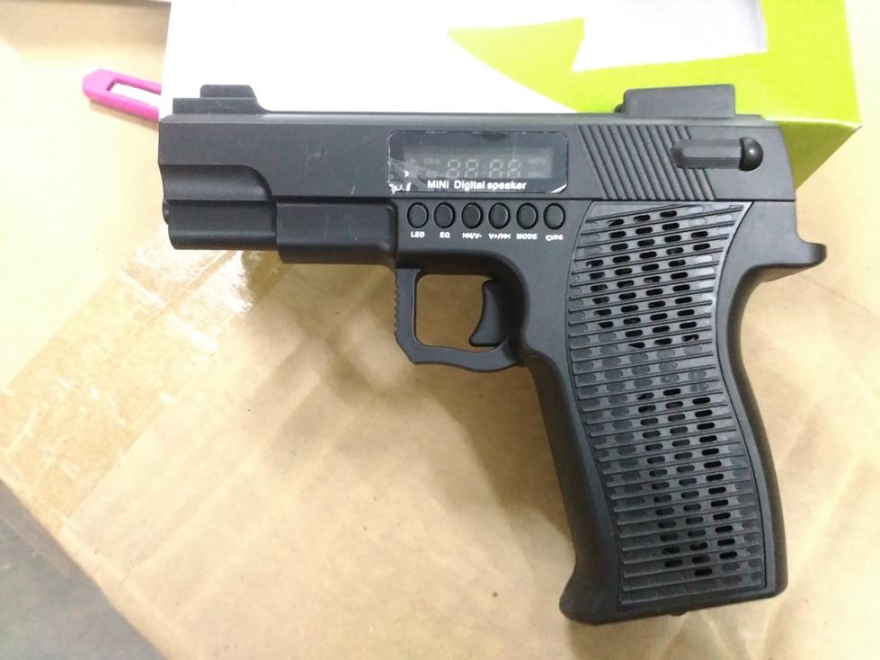 mp3 speaker pistol shape with f end 12 17 2017 6 39 pm mp3 speaker pistol shape with f end 12 17 2017 6 39 pm