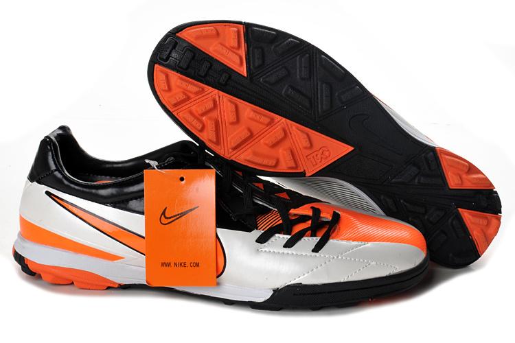 Nike Futsal Shoes 2012 http://www.lelong.com.my/nike-total-90-laser-iv