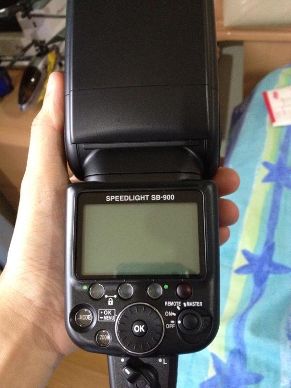 Nikon SB-900 Speedlight