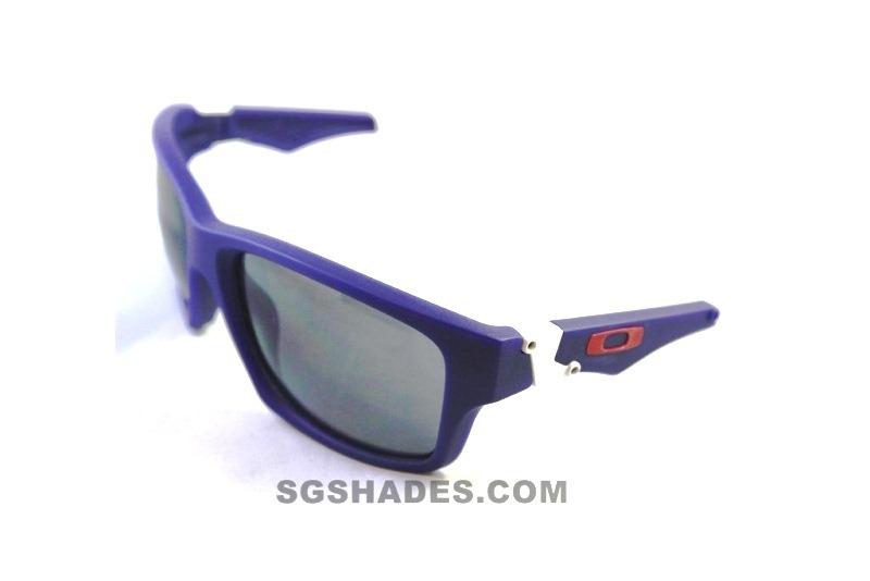 oakley jupiter squared blue and white oakley jupiter squared blue and white
