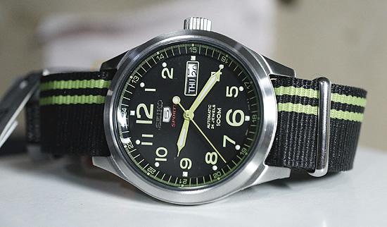 original-seiko-sports-automatic-hand-winding-nylon-watch-srp273-jennyte-1304-04-jennyte@6.jpg