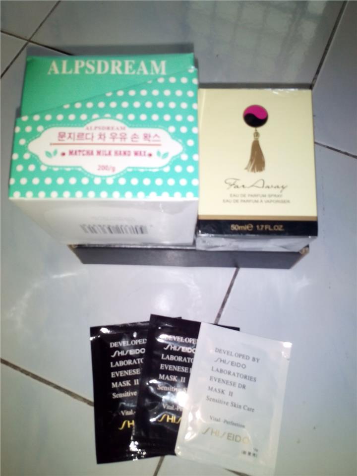 Promo Pack March: Hand wax +Far Away Perfume + 3 pcs Mask shiseido Promo Pack March: Hand wax +Far Away Perfume + 3 pcs Mask shiseido