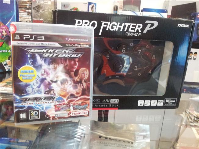 PS3 - Tekken Hybrid + Fighting Stick(BLK/WHT) (new&sealed) PS3 - Tekken Hybrid + Fighting Stick(BLK/WHT) (new&sealed)