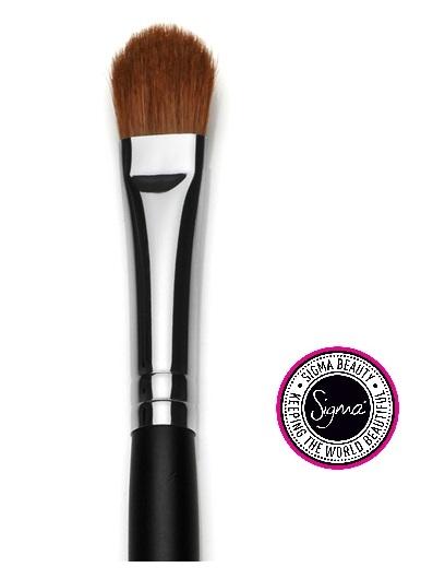 Sigma Beauty Shader Brush available at Luxola.com