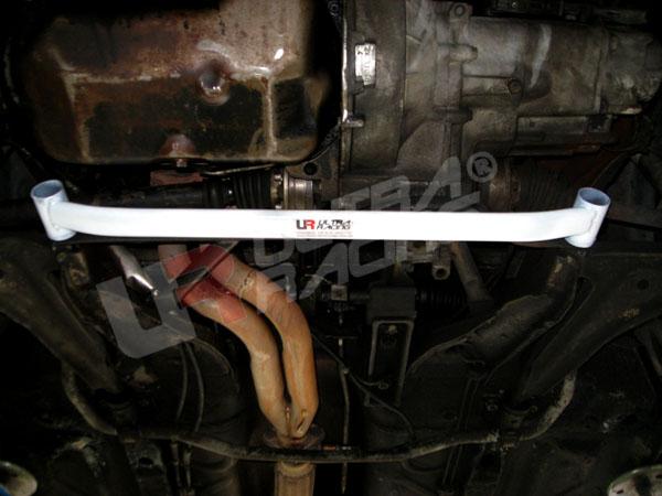 ULTRA RACING 2Point Front Lower Bar VW GOLF MK1 URLA2