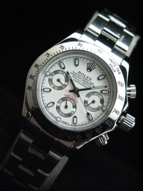 ROLEX DAYTONA OYSTER PERPETUAL LIMITED EDITION BOY SIZE WHITE Feature available to Store Members