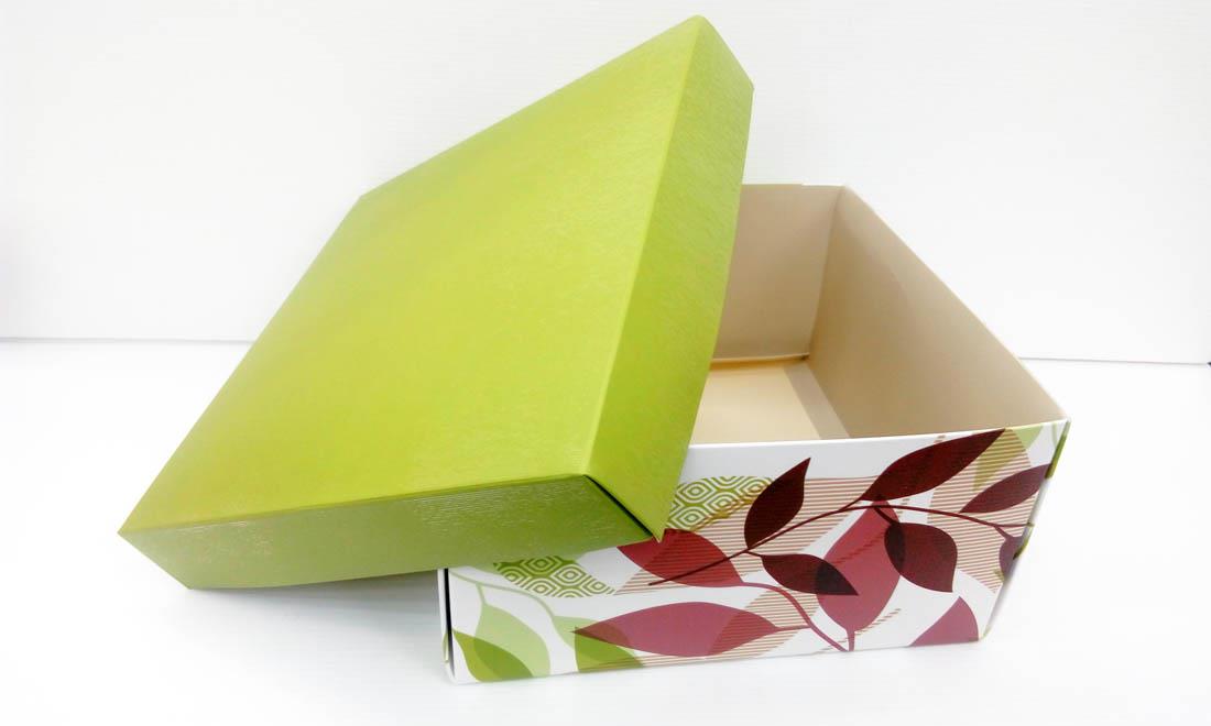 Gift Box 21cm Leaf Design
