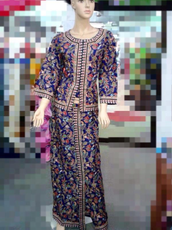 KEBAYA / BATIK UNIFORMS - FRE (end 9/4/2015 11:15 AM - MYT )