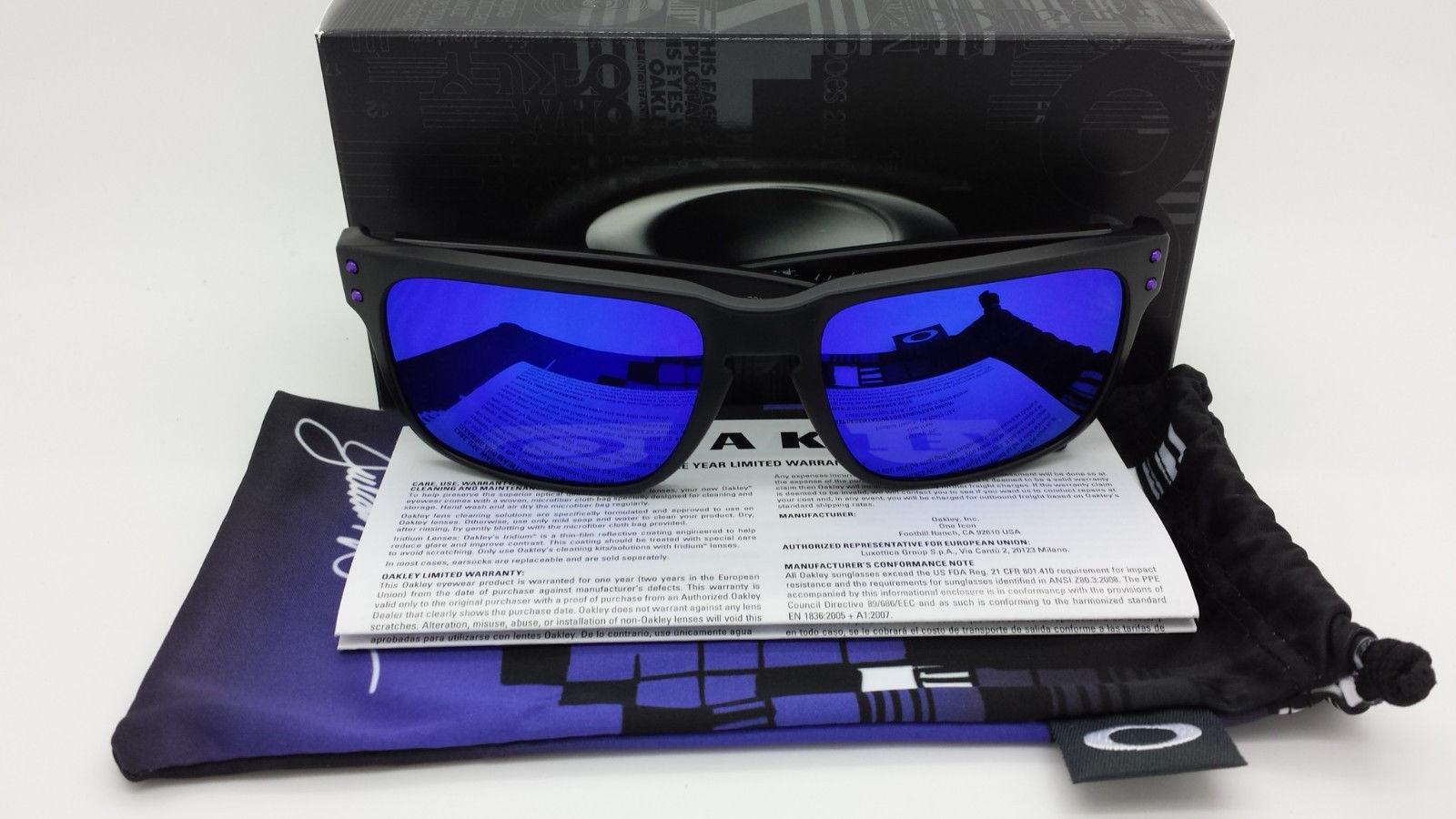 Oakley Holbrook 2016 Oakley Holbrook 2016