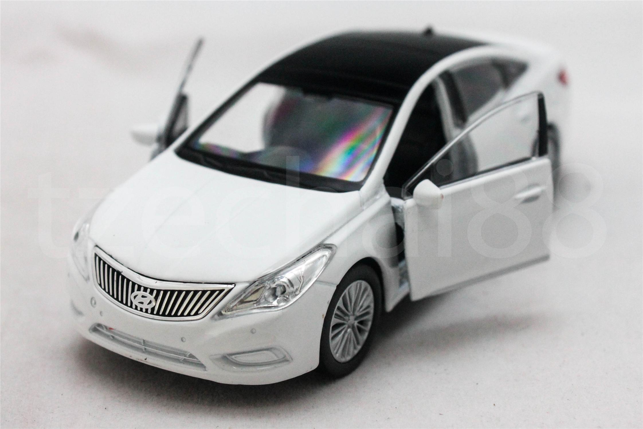 Welly 1:34-1:39 DIECAST Hyudai Azera Car White Model COLLECTION New